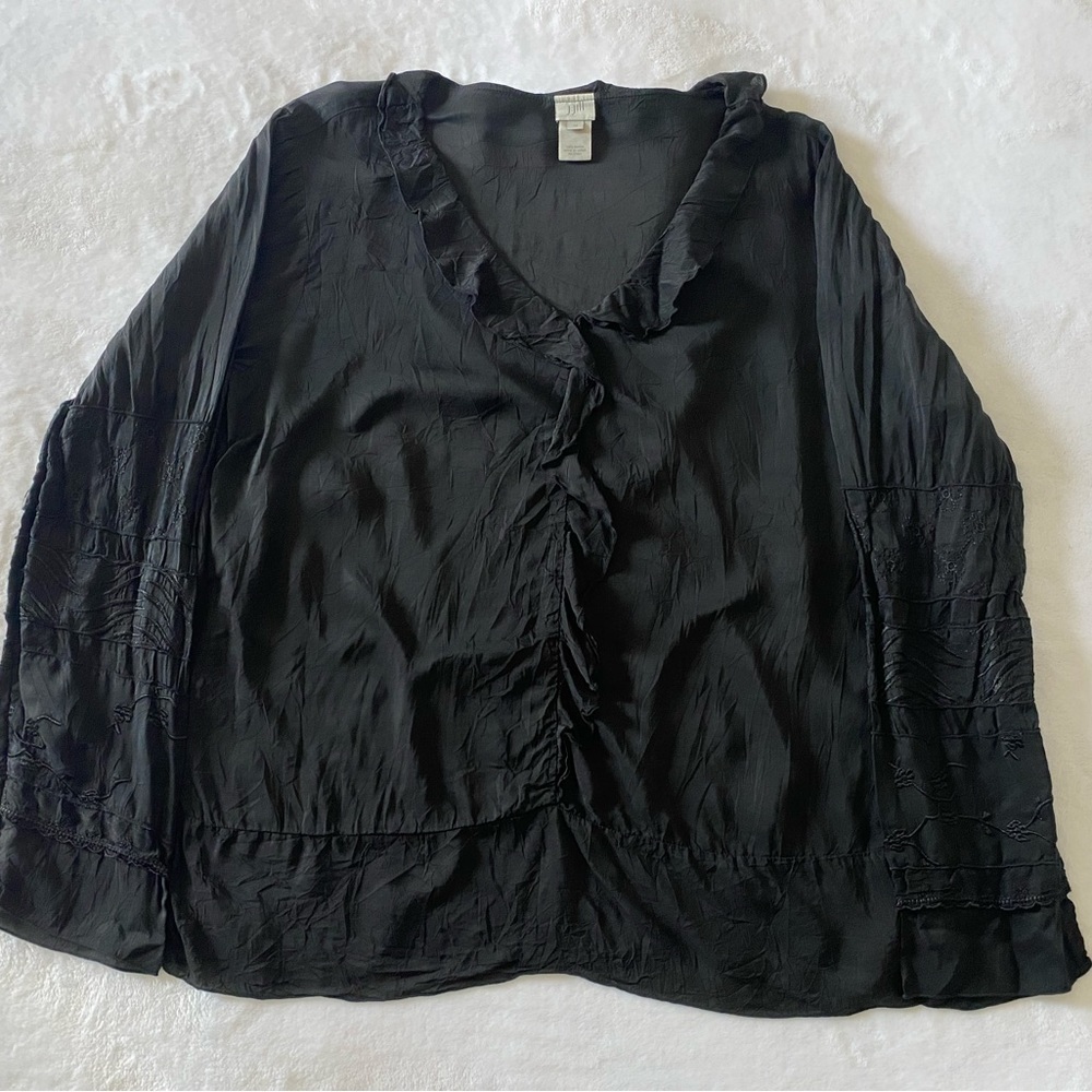 J. Jill‎ Ruffle Black Top Size Medium